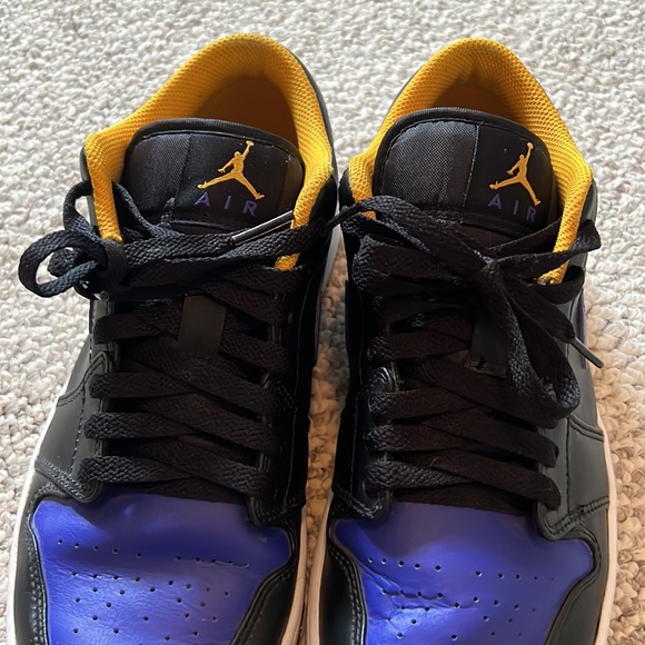 Nike Air Force 1 Low Lakers 8.5 - Picture 12 of 15